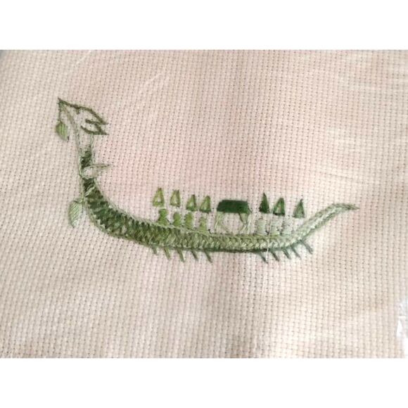 Vintage Thai Embroidered Dragon Boat Towel, Christian Hospital Leprosy Dept - Picture 2 of 4